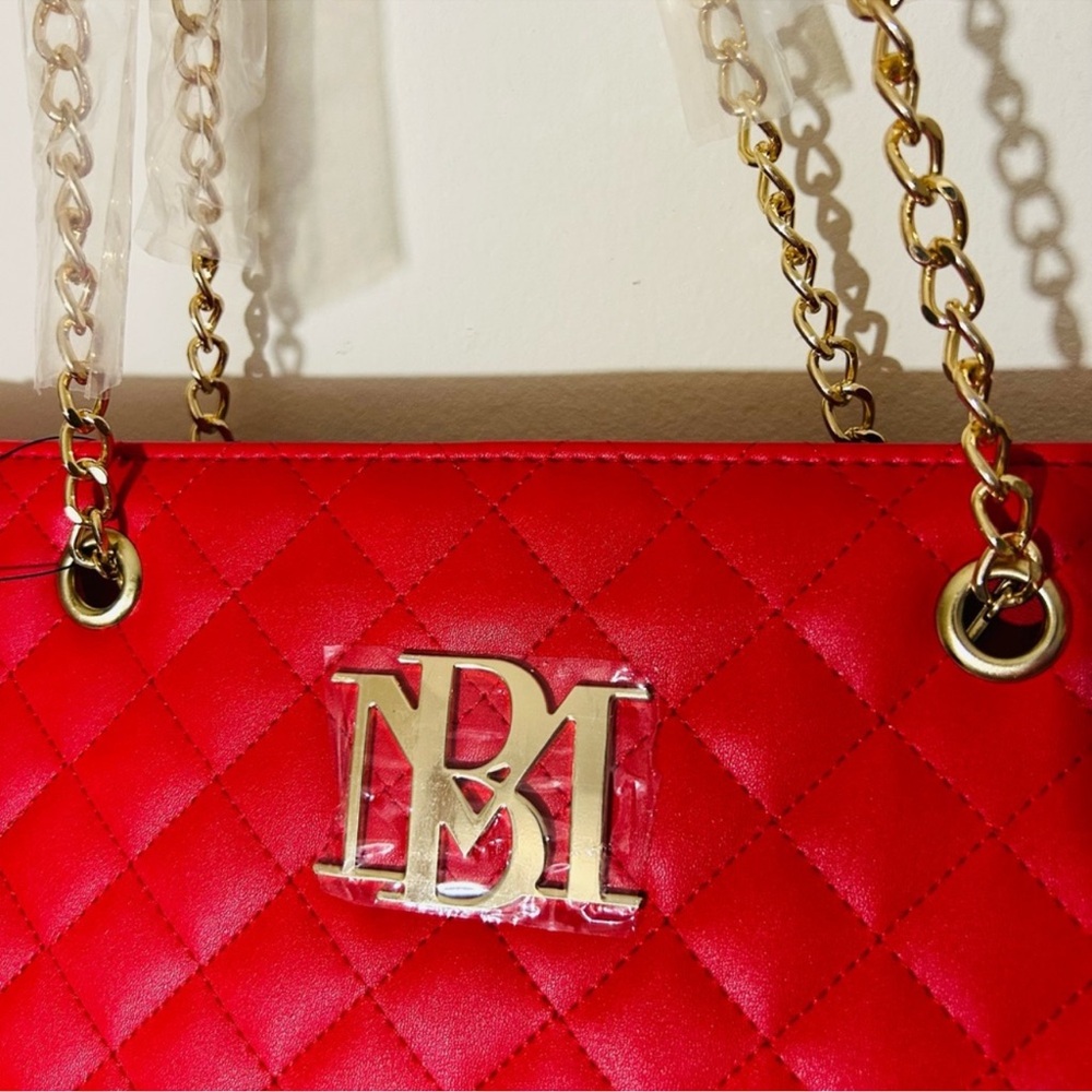 Badgley Mischka Large Red Quilted Shoulder Bag with Gold Chain ❤️ - Picture 11 of 16